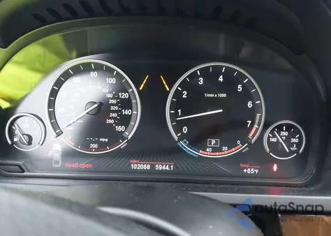 2013 BMW 750I xDrive из США, поврежденный, VIN WBAYB6C50DC998045